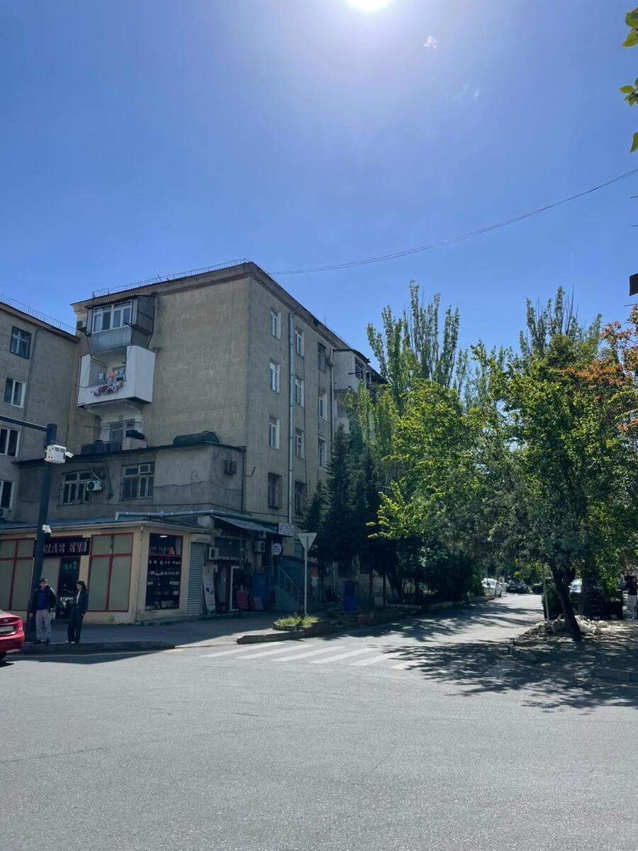 Satılır 2 otaqlı köhnə tikili 65 m² — Mənzil, Bakı