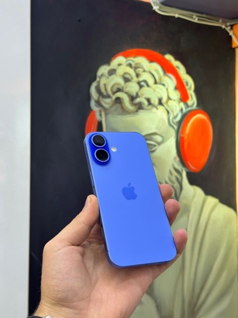 Apple iPhone 16 Ultramarine 128GB/8GB — Bakı