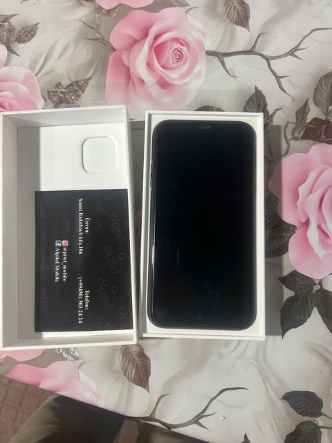 Apple iPhone 11 Black 128GB/4GB — Bakı