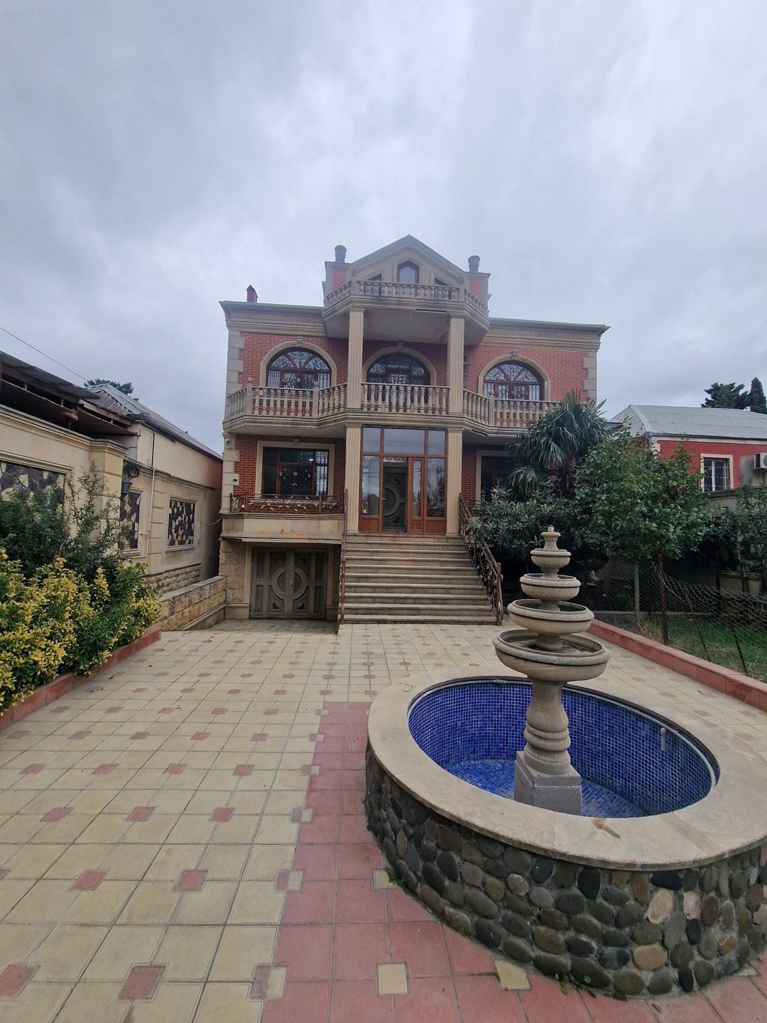 Satılır 6 otaqlı həyət evi/bağ evi 400 m² — Ev, villa, Bakı (4)