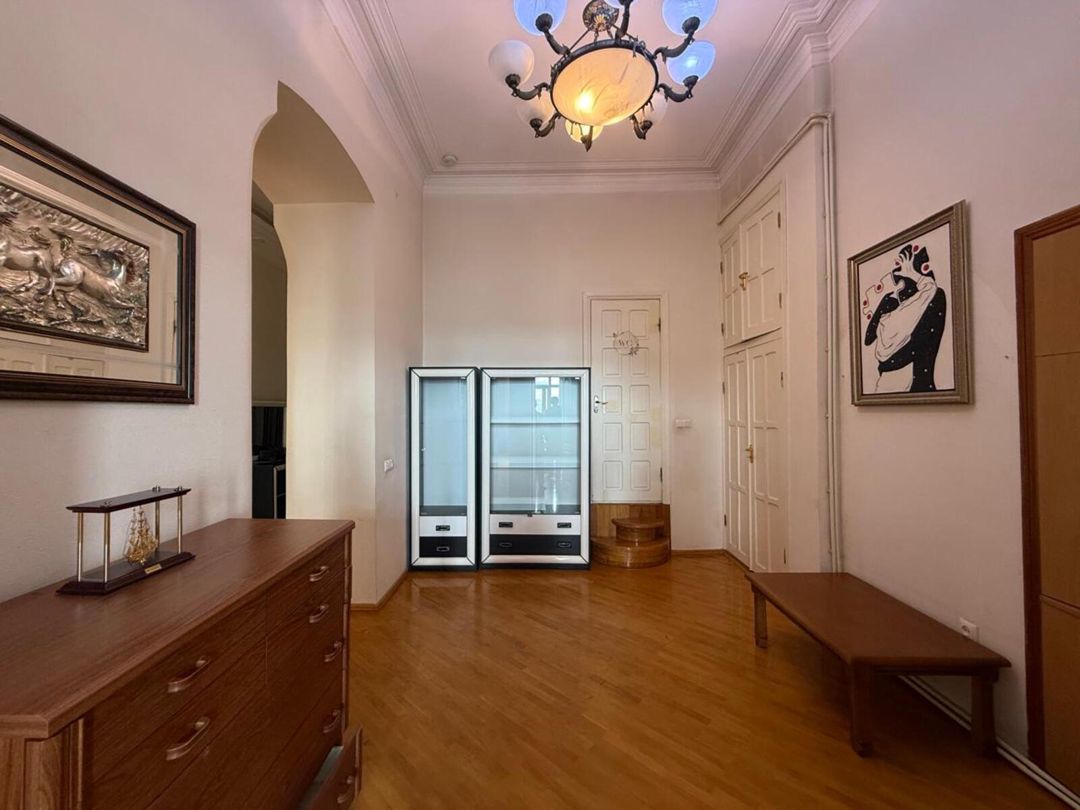 Satılır 4 otaqlı köhnə tikili 160 m² — Mənzil, Bakı (9)