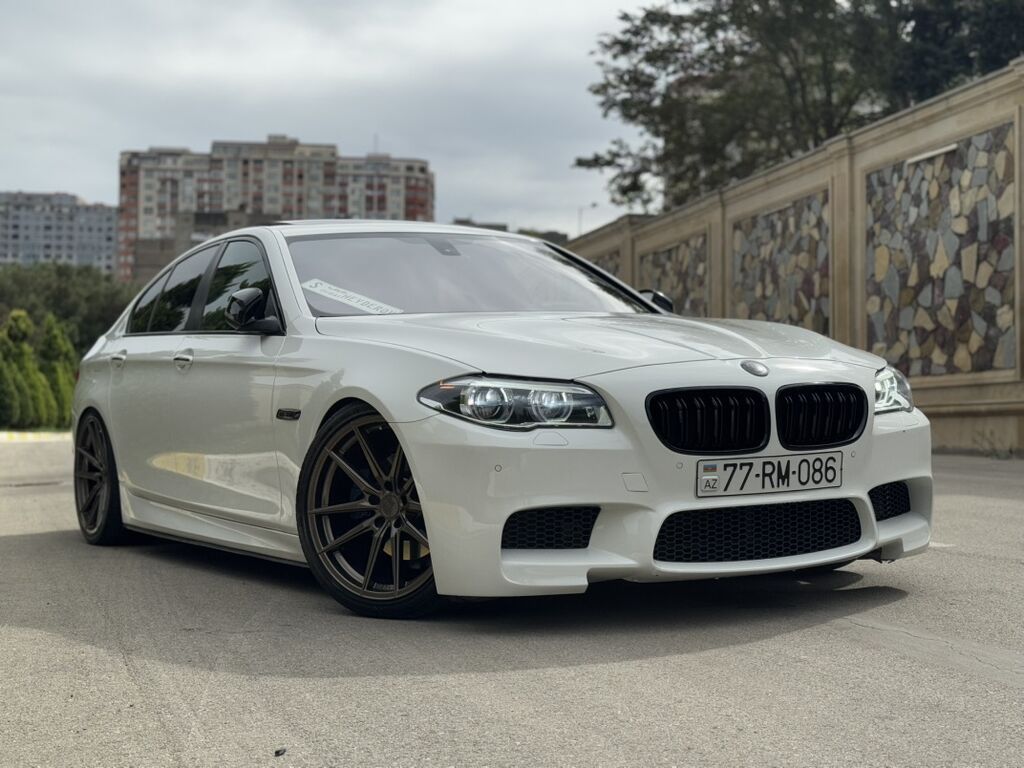 BMW 5 series: 2 l 2015 il Sedan 77-RM-086 — Avtomobillər, Bakı (3)