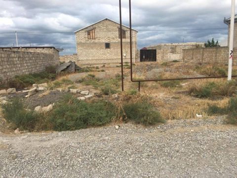 5 sot torpaq sahəsi, Siyəzən r — Siyəzən