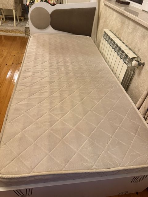 Tək nəfərlik çarpayı və döşək dəsti - Ölçü: təxmini 95x206sm tək — Digah