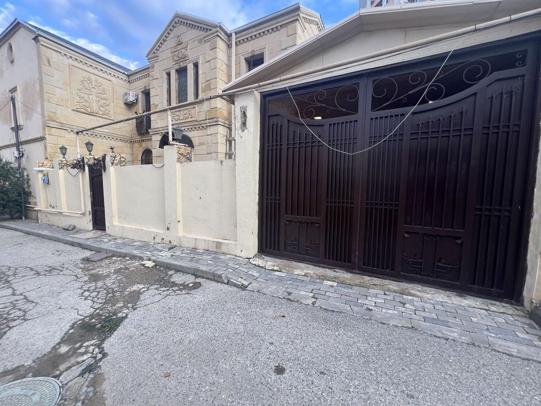 Satılır 4 otaqlı həyət evi/bağ evi 140 m² — Ev, villa, Bakı (2)