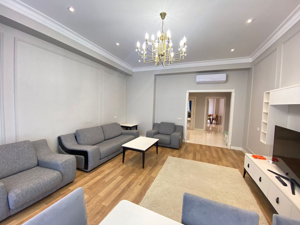 İcarəyə verilir 4 otaqlı yeni tikili 200 m² — Mənzil, Bakı (3)