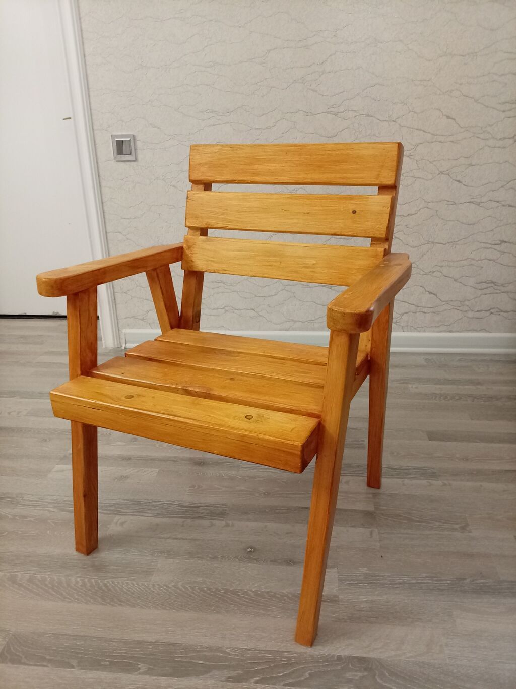 4 ədəd bağ kreslosu Satılır. - Material: təbii ağac, lakla örtülüb — Kreslolar, Fatmayı (4)