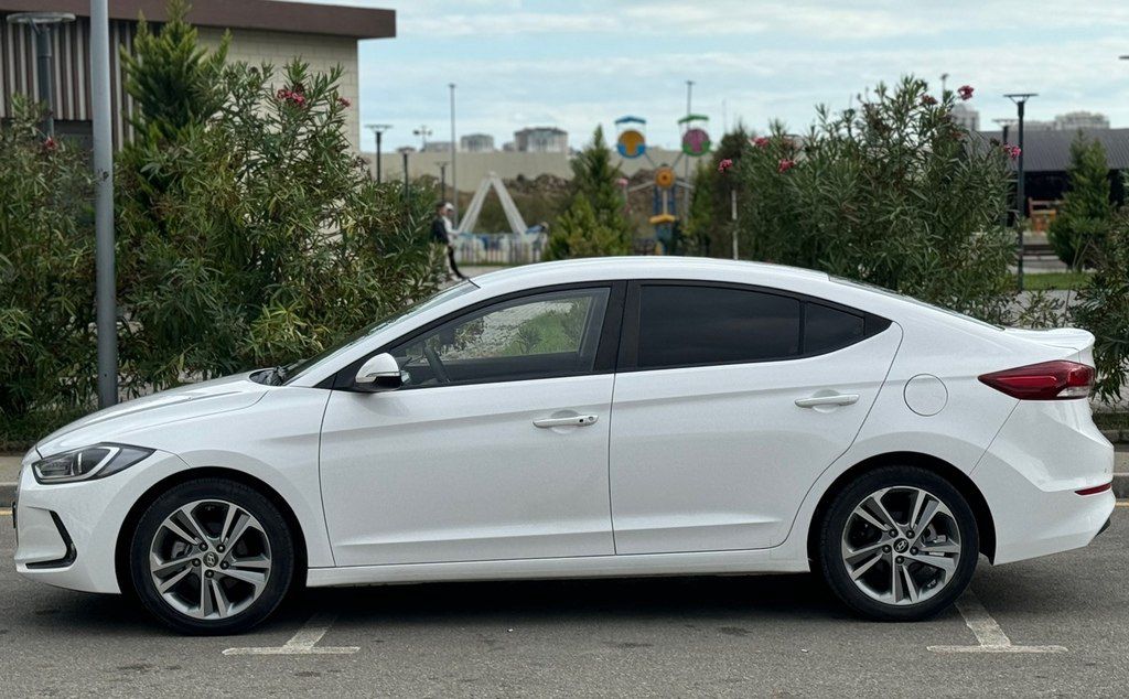 Hyundai Avante, 1.6 L, 2017 il, 83 000 km 88-DZ-504 — Avtomobillər, Bakı (5)