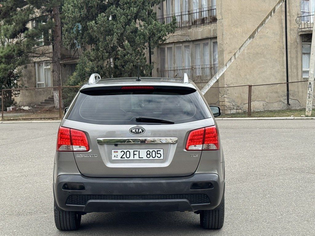 Kia Sorento, 2.0 L, 2011 il, 207 000 km 20-FL-805 — Avtomobillər, Gəncə (10)