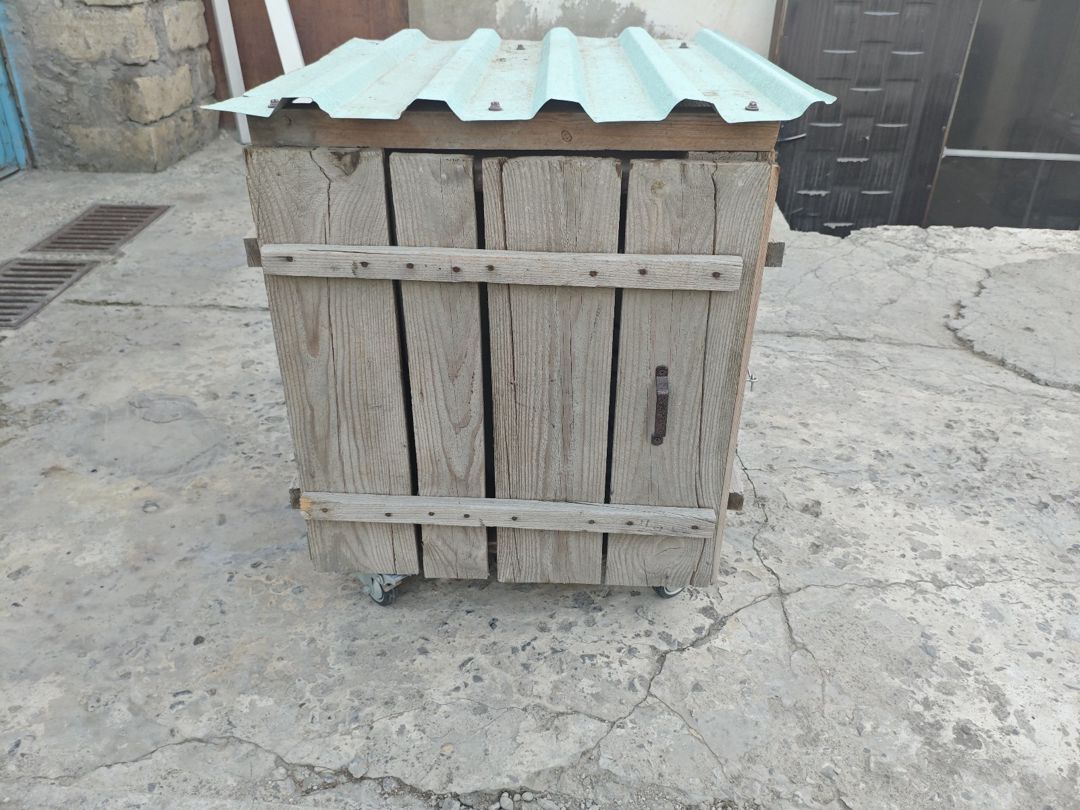 Yuva — Heyvan malları, Bakı