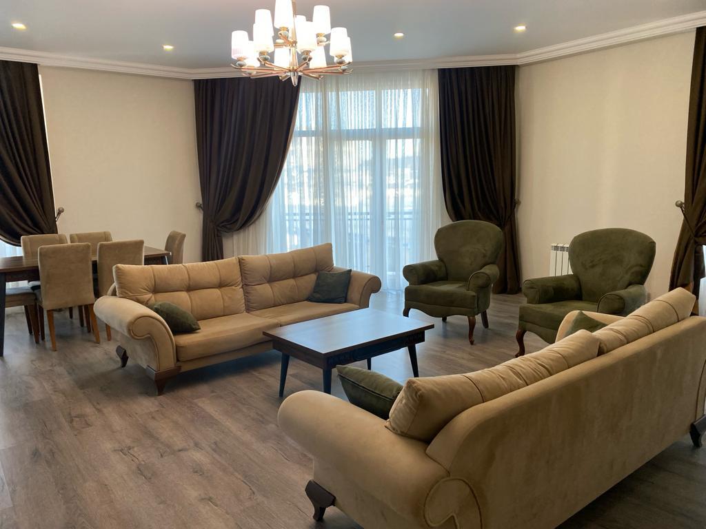 İcarəyə verilir 4 otaqlı yeni tikili 190 m² — Mənzil, Bakı (4)