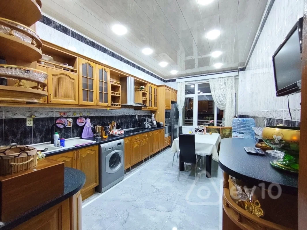 4 otaqlı mənzil, 200 m², Rəşid Behbudov küçəsi — kirayə — Mənzil, Bakı (12)