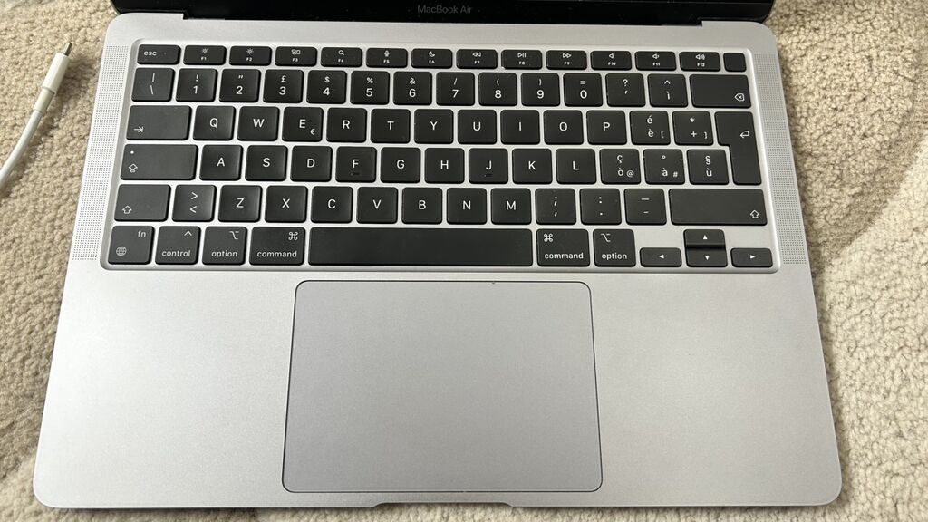 Apple MacBook Air M1 13" 256GB İdeal vəziyyətdədir Batateya vəziyyəti — Apple Macbook, Bakı (9)