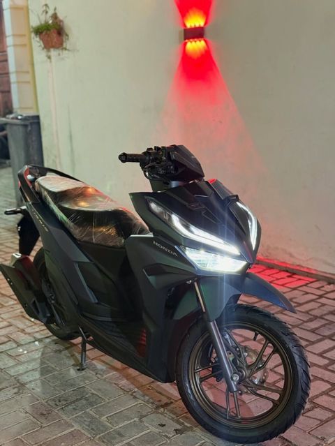 Honda Vario skuter – şəhər üçün çevik və qənaətcil seçim — 400 ₼ · İsmayıllı · Mopedlər və skuterlər Honda Vario skuter – şəhər üçün çevik və qənaətcil seçim — İsmayıllı