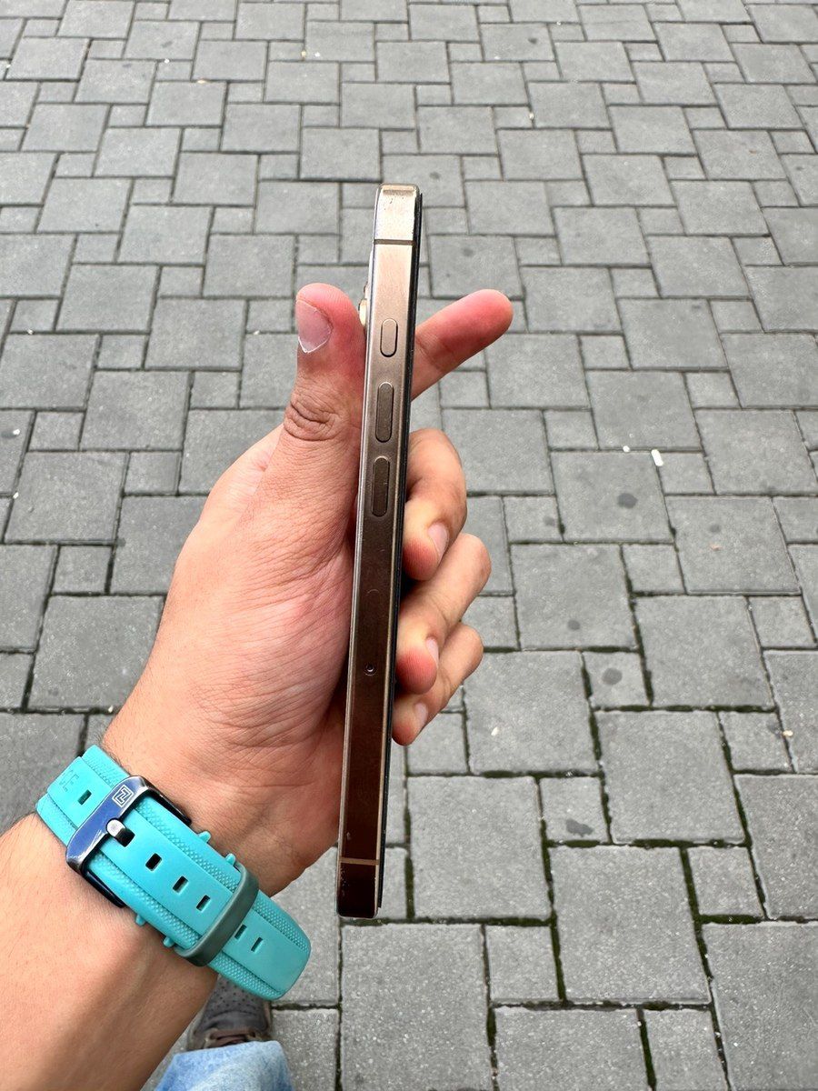 Apple iPhone 16 Pro Desert Titanium 128GB/8GB — Smartfonlar, Bakı (3)