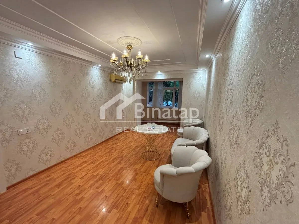 Satılır 2 otaqlı köhnə tikili 60 m², İnşaatçılar metrosu, Yasamal rayonu — 139 000 ₼ · Bakı · Mənzil Satılır 2 otaqlı köhnə tikili 60 m², İnşaatçılar metrosu, Yasamal rayonu — Bakı
