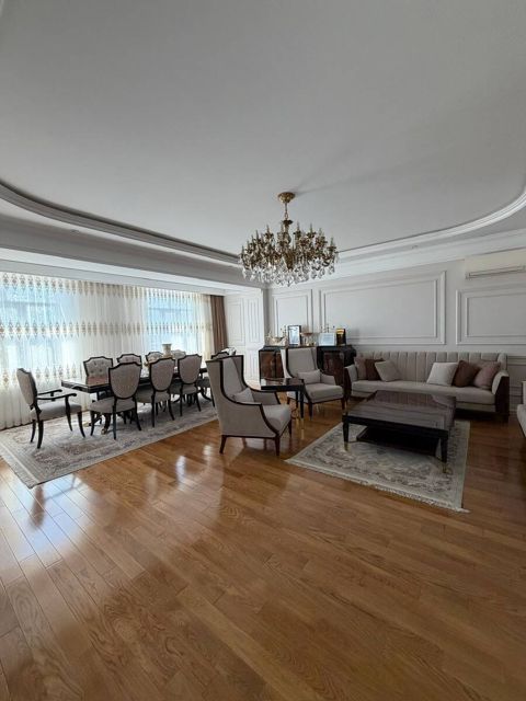 Satılır 3 otaqlı yeni tikili 168 m² — Bakı