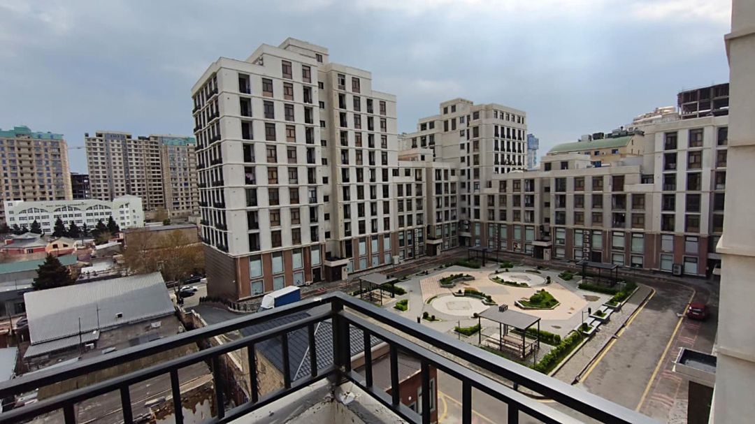 Satılır 4 otaqlı yeni tikili 130 m² — Mənzil, Bakı (12)