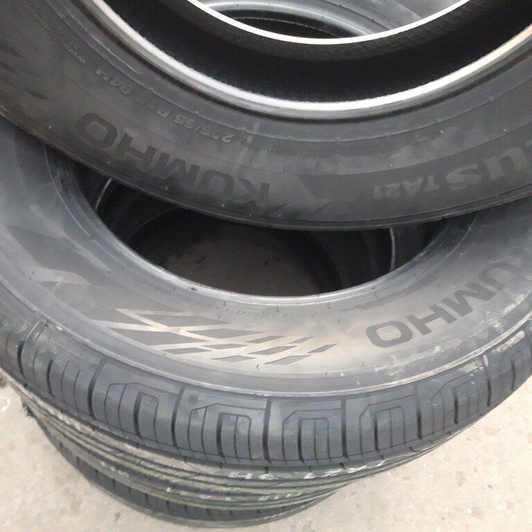 "Kumho" şinləri 205/65 R15 — Ehtiyat hissələri və aksesuarlar, Bakı (4)