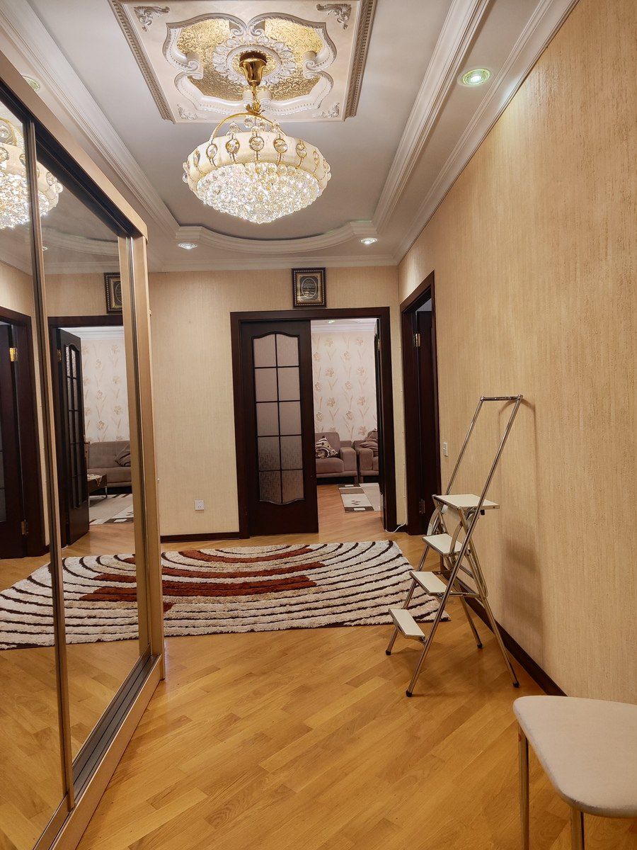 İcarəyə verilir 4 otaqlı yeni tikili 136 m² — Mənzil, Bakı (9)