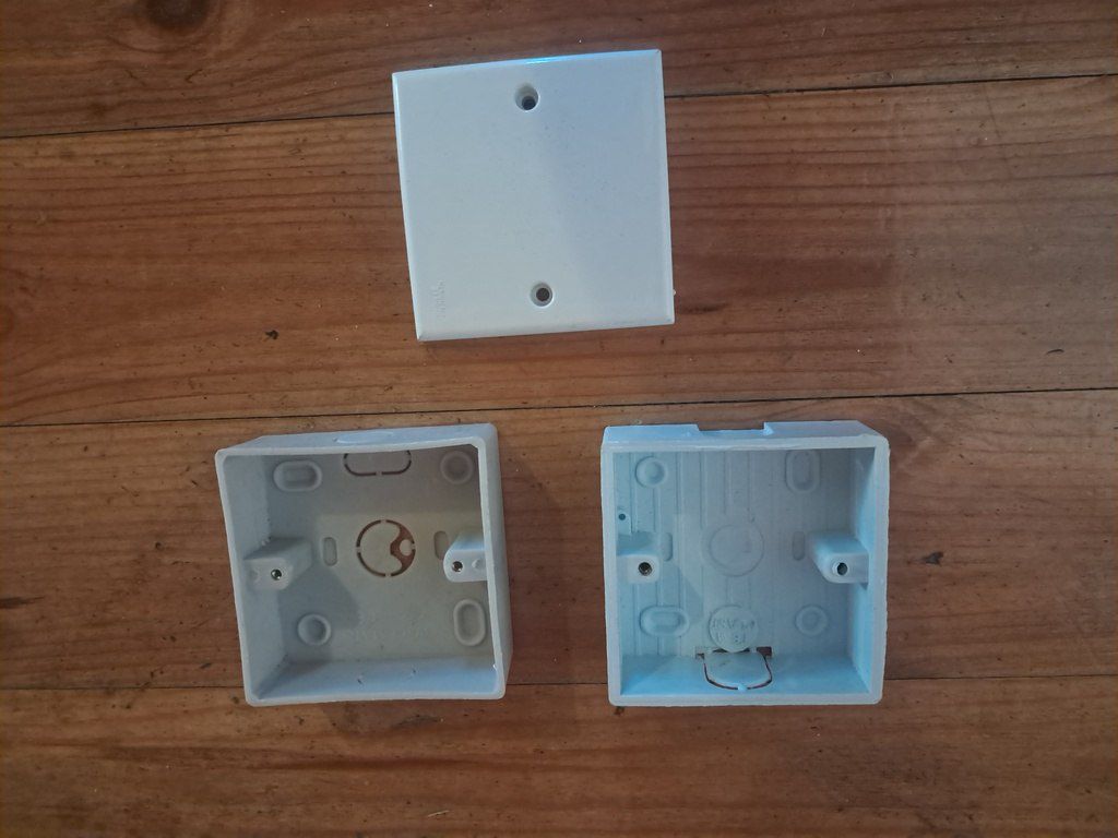 Elektrik yuvası — Təmir və inşaat, Bakı (8)