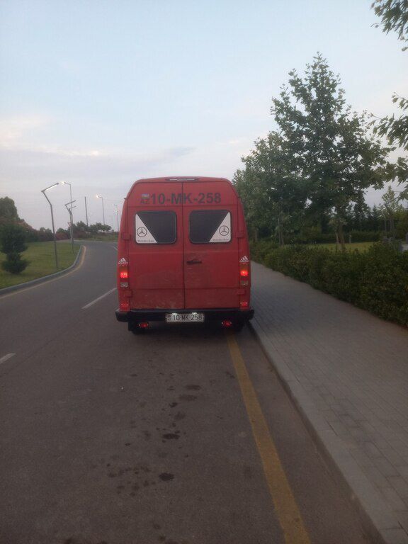 Mercedes 208 D, 2.3 L, 1992 il, 370 258 km 10-MK-258 — Avtomobillər, Salyan (4)