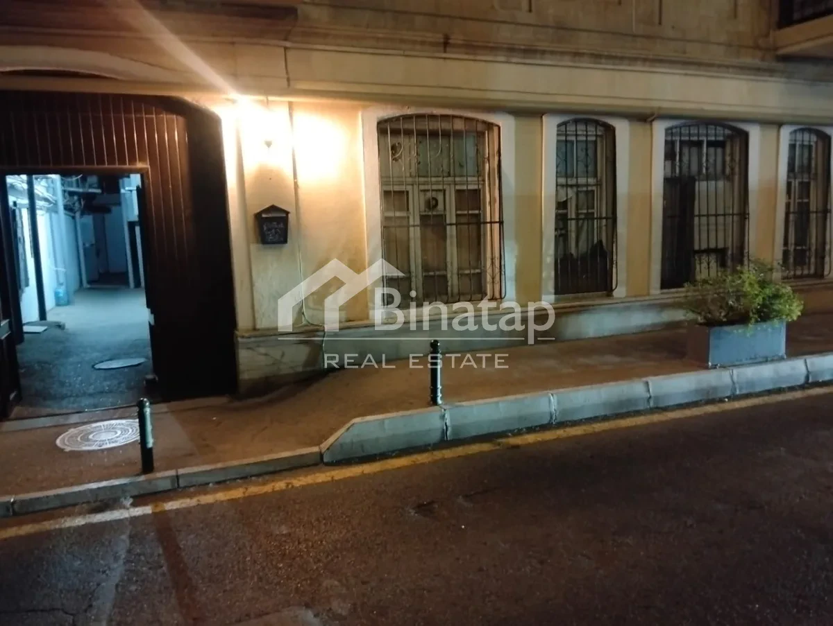Satılır 2 otaqlı köhnə tikili 30 m², Sahil metrosu, Nəsimi rayonu — Mənzil, Bakı (2)