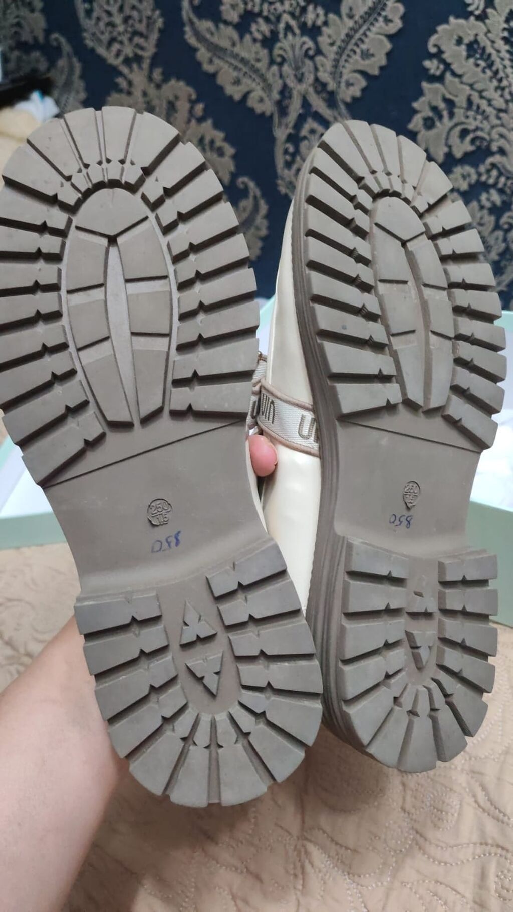 Qadın loaferləri - Rəng: krem/ivori üst, tünd bozumtul qalın altlıq — Mokasin, Bakı (3)