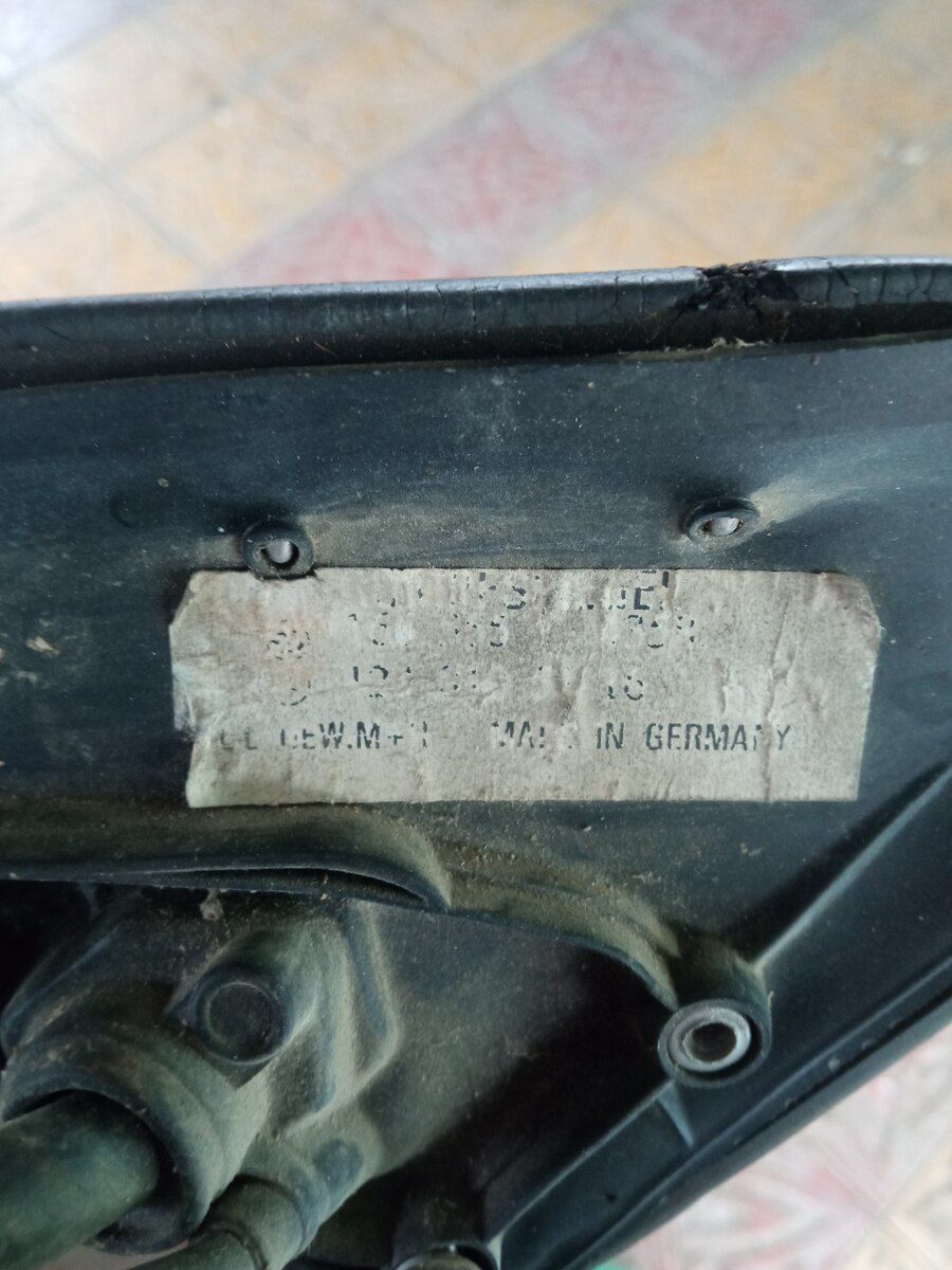Mercedes W124 yan güzgüsü — Ehtiyat hissələri və aksesuarlar, Bakı (2)