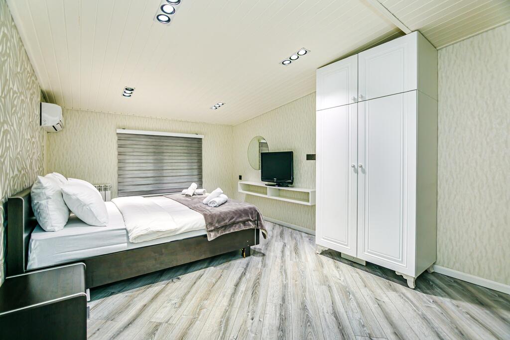 İcarəyə verilir 3 otaqlı köhnə tikili 150 m² — Mənzil, Bakı (8)