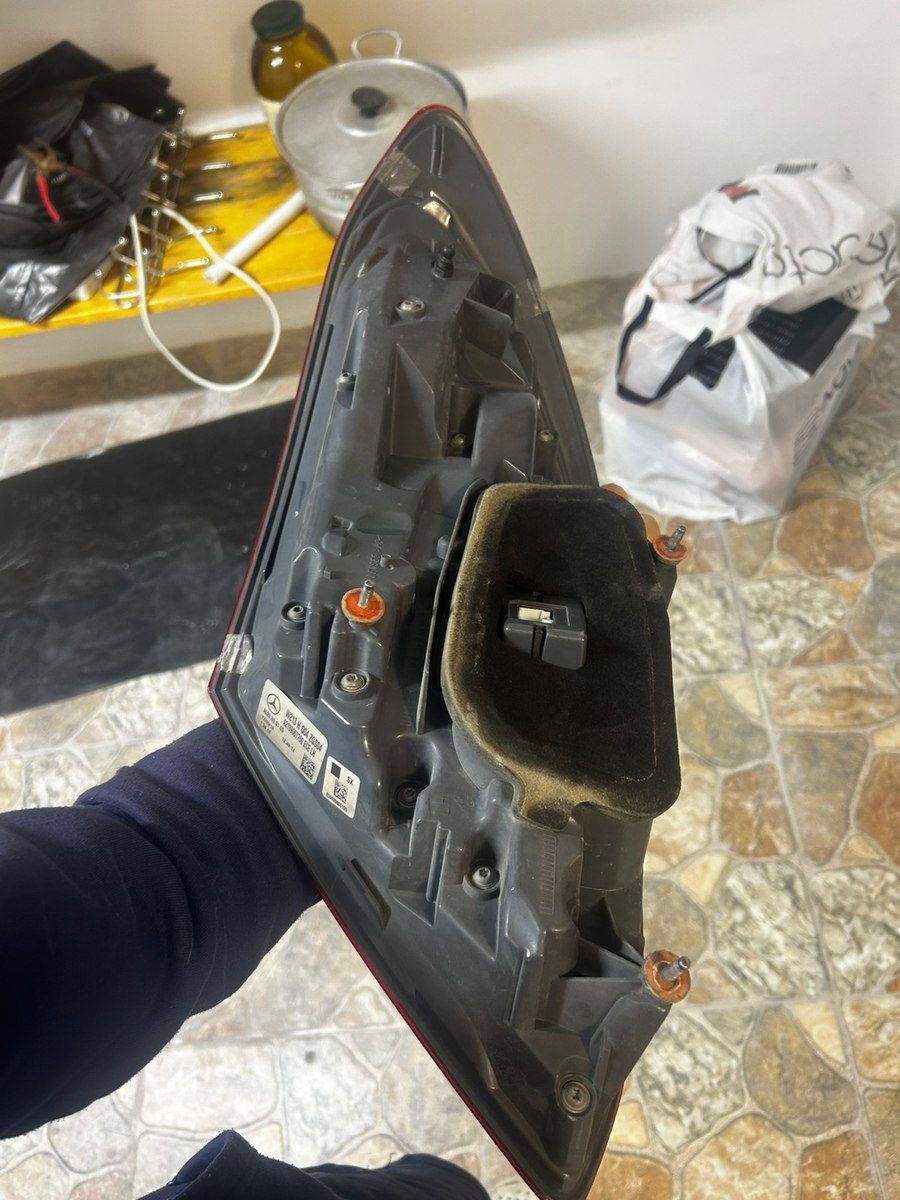 Mercedes W213 arxa stop işığı — Ehtiyat hissələri və aksesuarlar, Bakı (2)