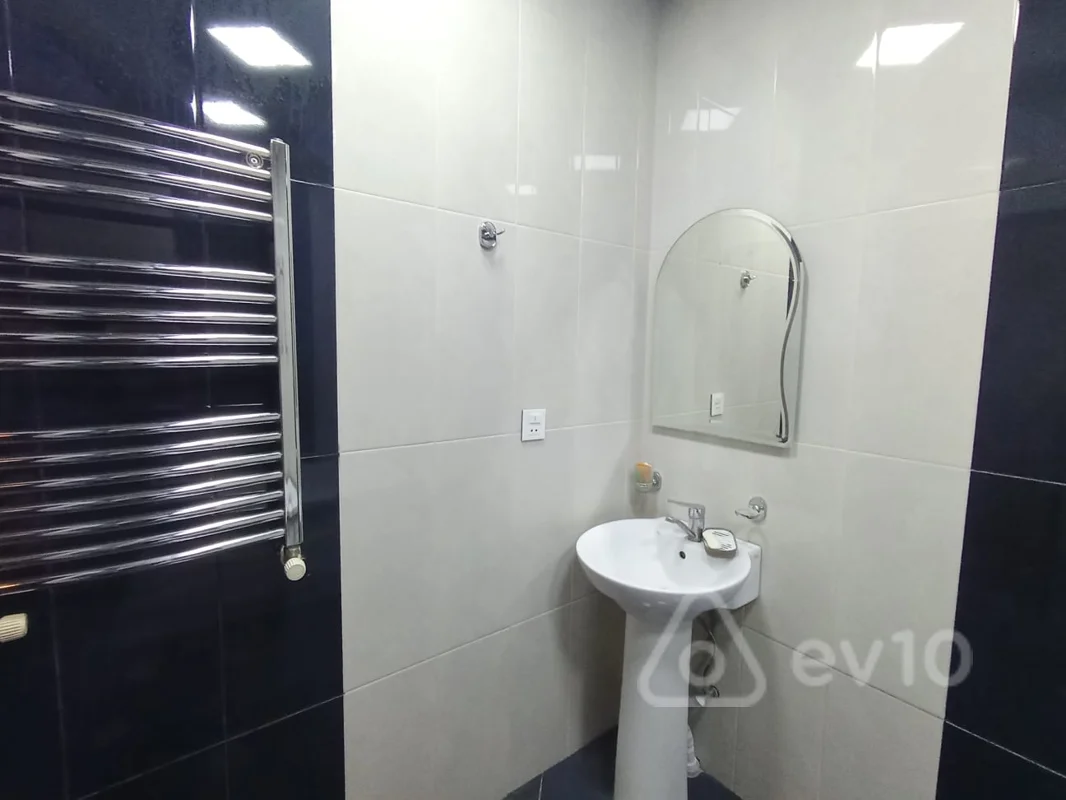 3 otaqlı mənzil, 150 m², Cəfər Xəndan küçəsi — kirayə — Mənzil, Bakı (12)