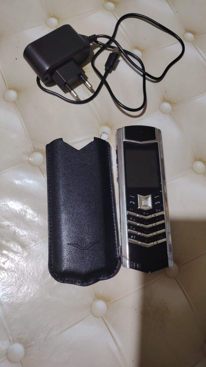 Vertu — Smartfonlar, Bakı (3)