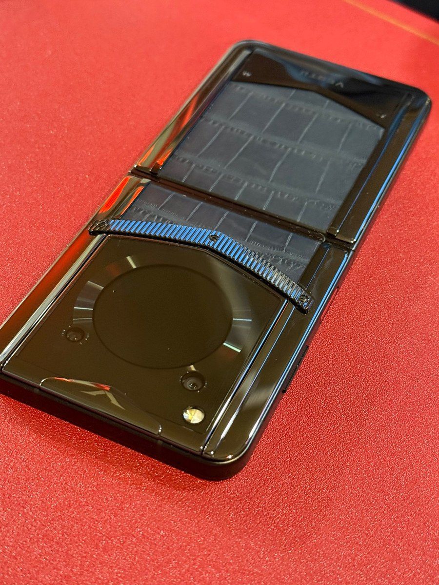 Vertu Ironflip Alligator Skin Basalt Black 512GB/12GB — Smartfonlar, Bakı (5)