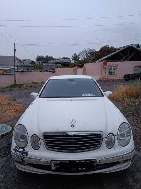Mercedes E 220, 2.2 L, 2003 il, 560 000 km — Naxçıvan