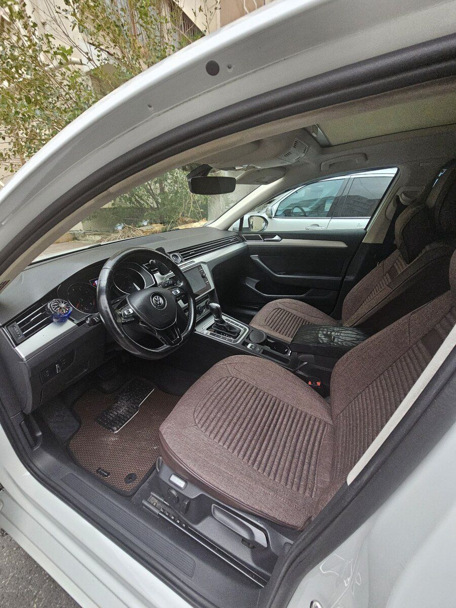 Volkswagen Passat, 2018 il 90-GM-011 — Avtomobillər, Bakı (9)
