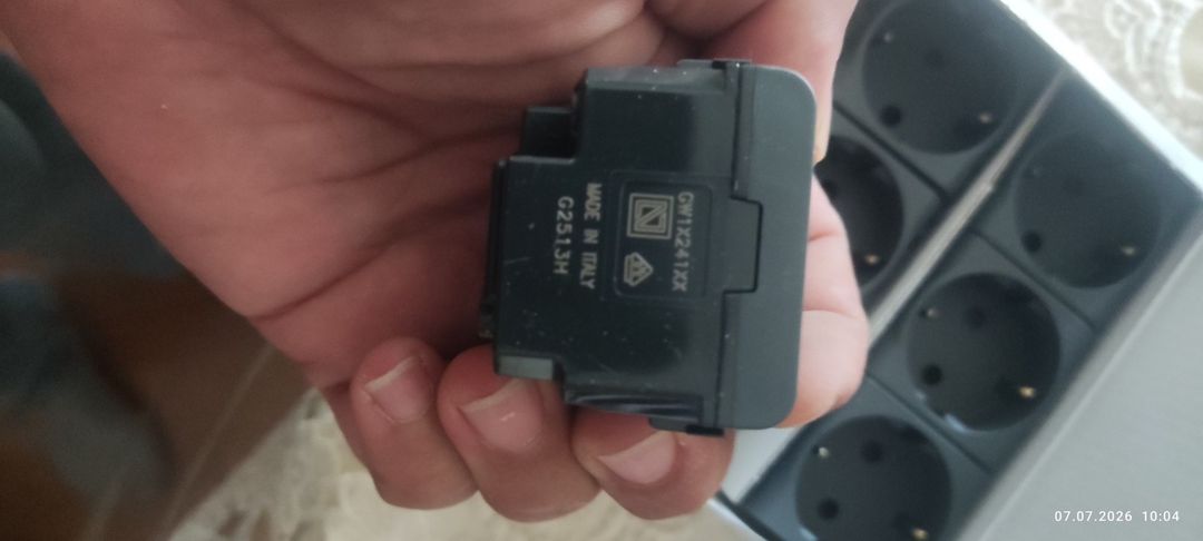 Elektrik yuvalar və açarlar Gewiss — Təmir və inşaat, Bakı (2)