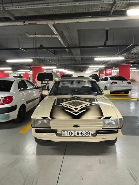 Ford Granada, 1984 il — 3 500 ₼ · Gəncə · Avtomobillər Ford Granada, 1984 il — Gəncə