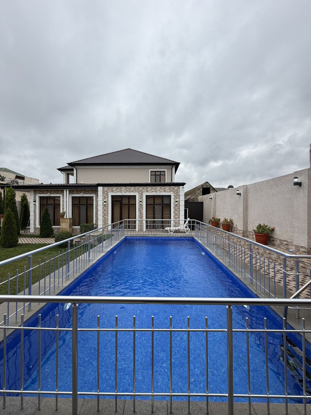 Satılır 6 otaqlı həyət evi/bağ evi 350 m² — Ev, villa, Bakı (7)