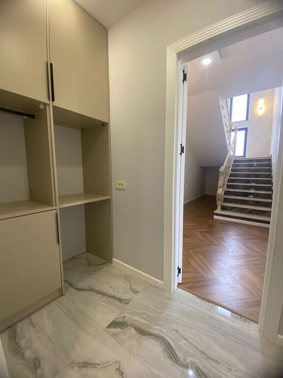 Satılır 4 otaqlı həyət evi/bağ evi 300 m² — Ev, villa, Bakı (11)