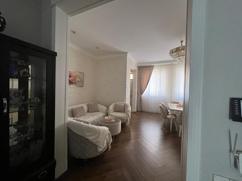 Satılır 4 otaqlı həyət evi/bağ evi 280 m² — Ev, villa, Bakı (4)