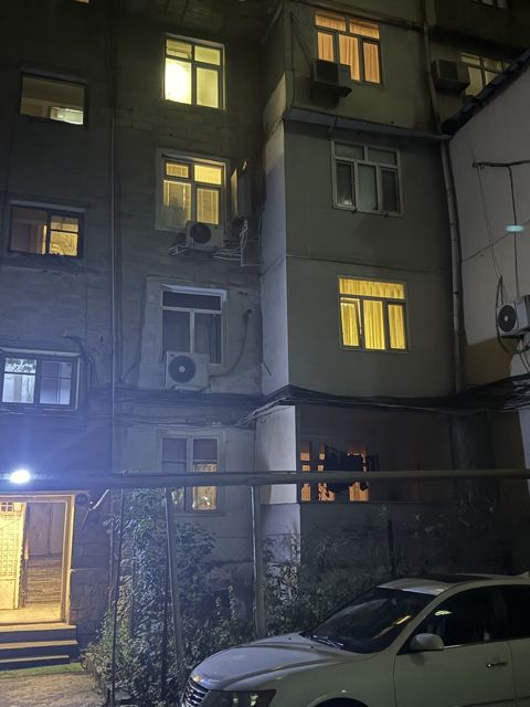 Satılır 3 otaqlı köhnə tikili 70 m² — 250 000 ₼ · Bakı · Mənzil Satılır 3 otaqlı köhnə tikili 70 m² — Bakı