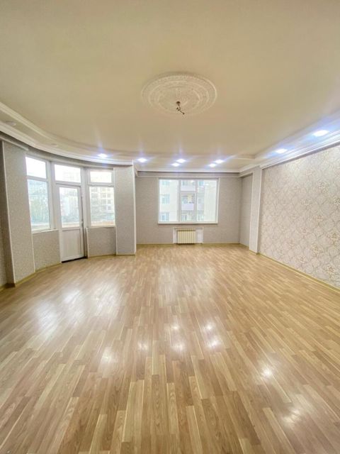 İcarəyə verilir 3 otaqlı yeni tikili 132 m² — Bakı