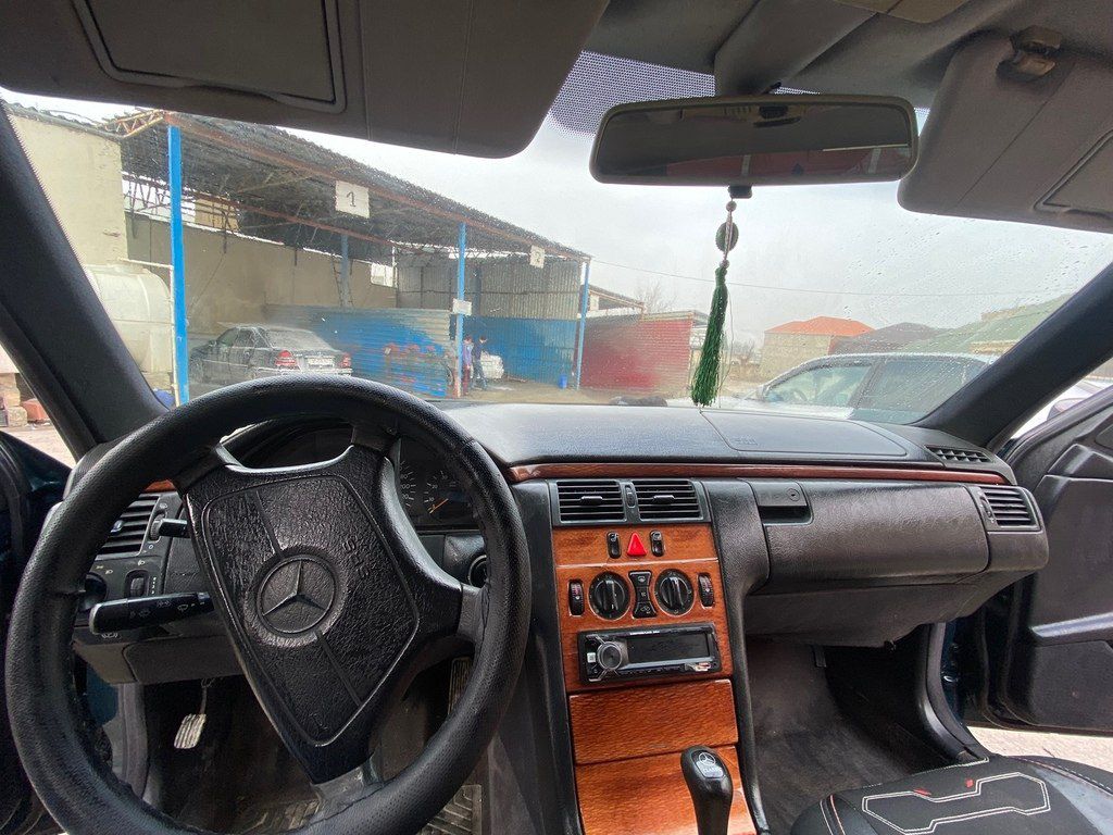 Mercedes E 230, 2.3 L, 1997 il, 220 000 km 90-MC-346 — Avtomobillər, Bakı (2)