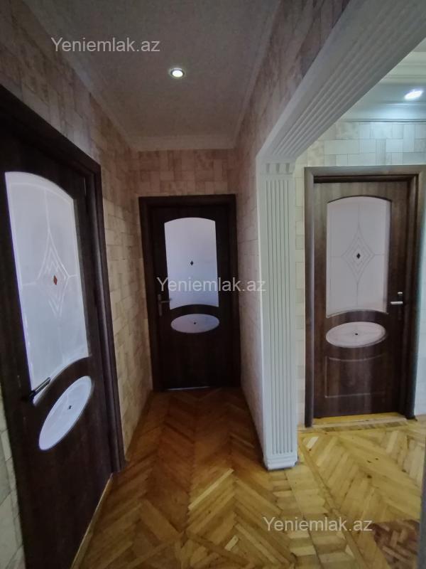 Satılır 3 otaqlı Bina evi menzil (Köhnə tikili), 70 m², 17-ci mikrorayon — Mənzil, Sumqayıt (7)