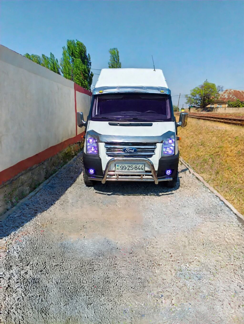 Ford Transit: 2.4 l 2011 il Van body type 99-ZS-844 — Avtomobillər, Lənkəran (2)