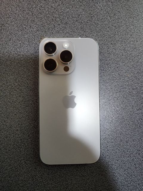 Apple iPhone 15 Pro Natural Titanium 128GB/8GB — Bakı