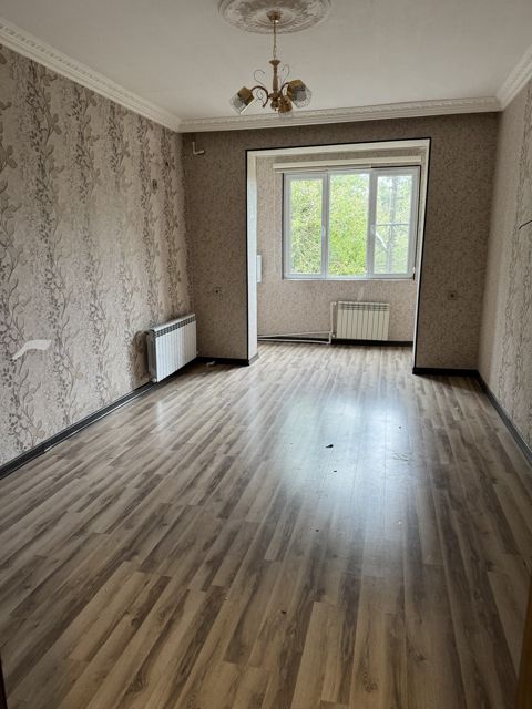 İcarəyə verilir 2 otaqlı köhnə tikili 74 m² — Bakı