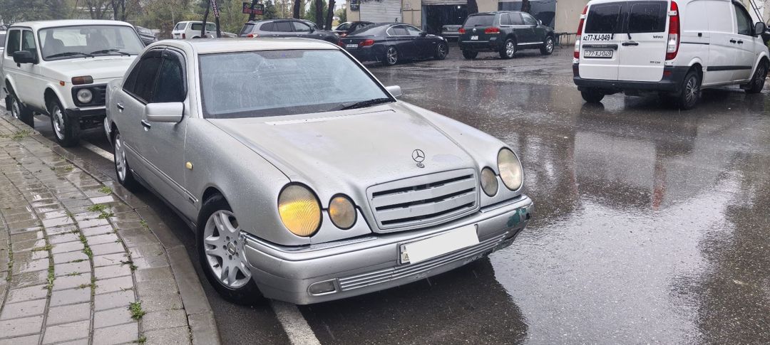 Mercedes-Benz W210 radiator barmaqlığı — Ehtiyat hissələri və aksesuarlar, Bakı