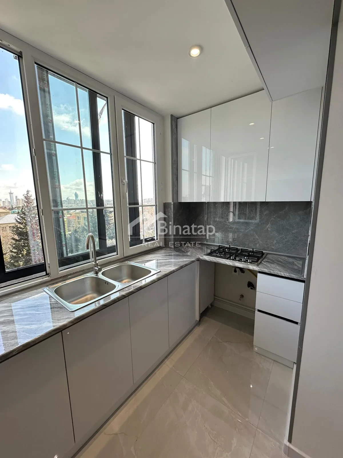 Satılır 3 otaqlı köhnə tikili 67 m², Gənclik metrosu, Nəsimi rayonu — Mənzil, Bakı (4)